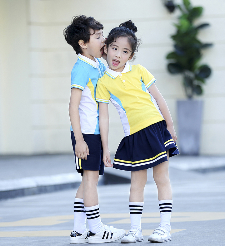 夏季運(yùn)動(dòng)校服